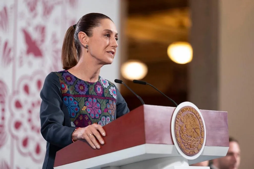 Claudia Sheinbaum propuso al Congreso de la Unión un recortar en 15 mil mdp el presupuesto del Poder Judicial del 2026, para reasignarlo a salud, educación, infraestructura, INAH y universidades