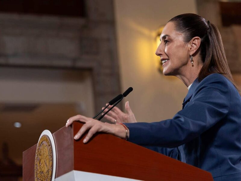 La Presidenta Sheinbaum subraya que el combate al crimen organizado es complejo y rechaza cualquier intervención militar de EU, insiste en que la cooperación respetando la soberanía de México