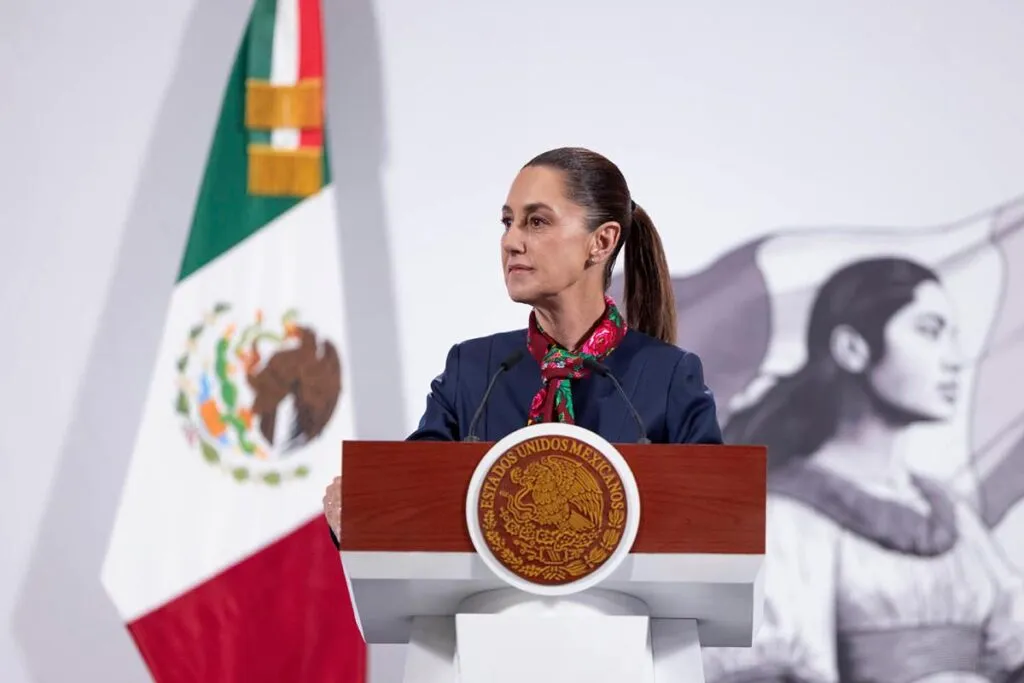 Sheinbaum y Harfuch reiteran respaldo a la Marina tras destape de red de "huachicol" fiscal