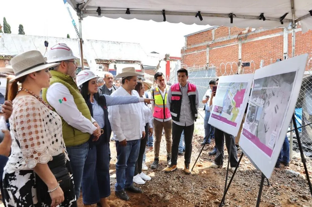 El Gobernador de Michoacán, Alfredo Ramírez Bedolla, dió inicio a la construcción del skatepark en Uruapan, que será el más grande de Michoacán, diseñado para la recreación de jóvenes y niños del municipio 1
