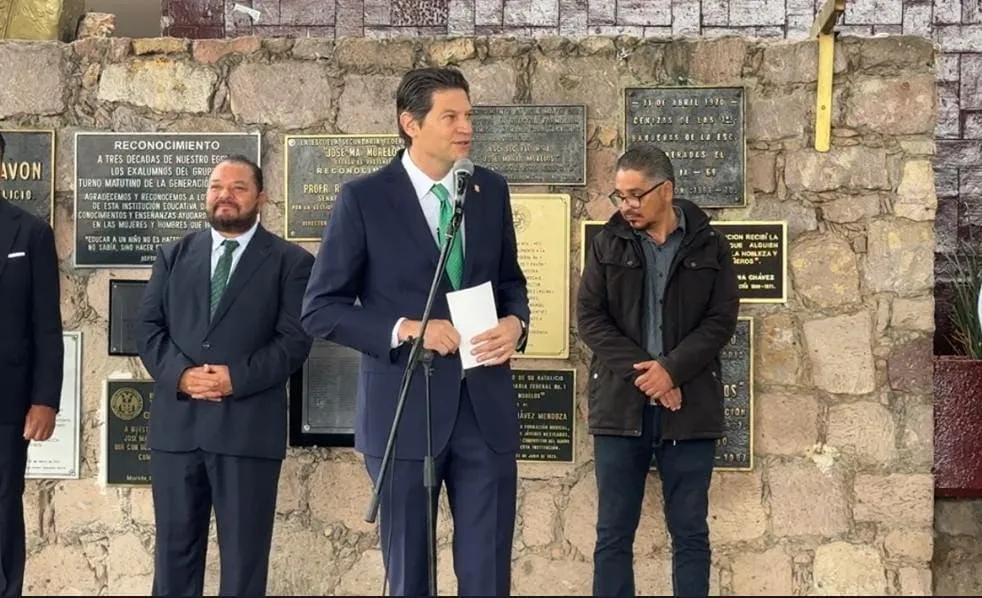 Sobrecupo y falta de espacios en algunas secundarias de Morelia