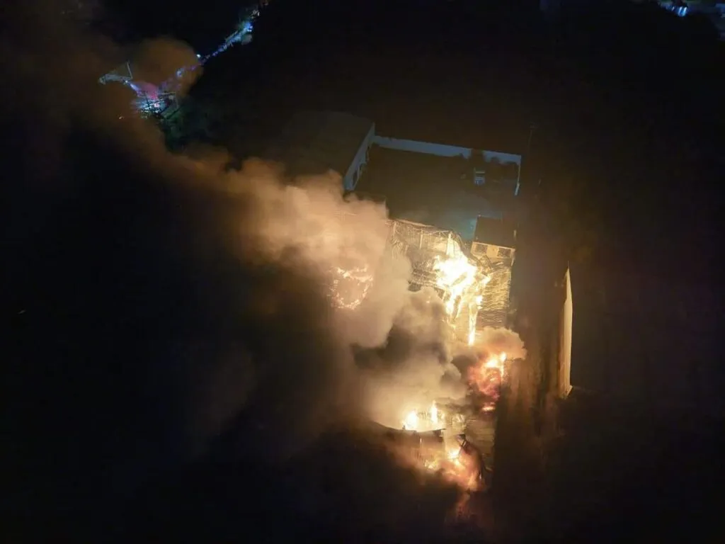 sofocan fuego de empaque de aguacate en Uruapan