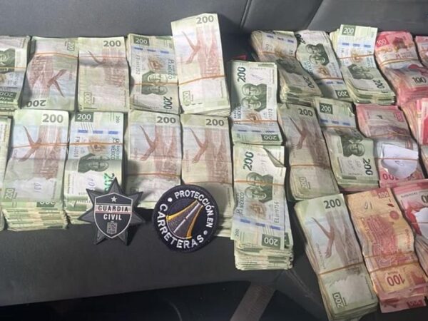 SSP detiene a hombre que viajaba con más de 660 mil pesos