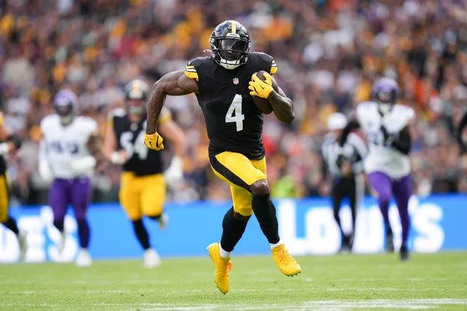 Steelers festejan en sus orígenes al imponerse a Vikings en Irlanda