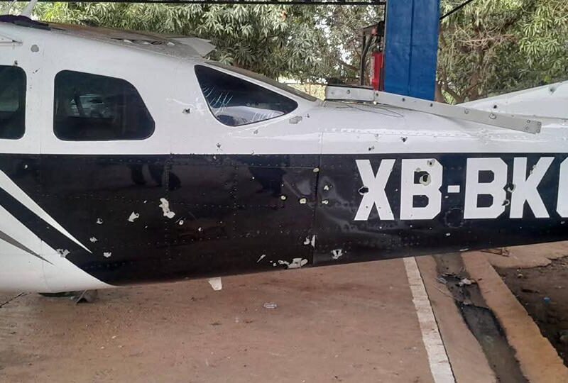 Sujetos armados atacan la pista “La Parota” en Tepalcatepec; una aeronave fue dañada
