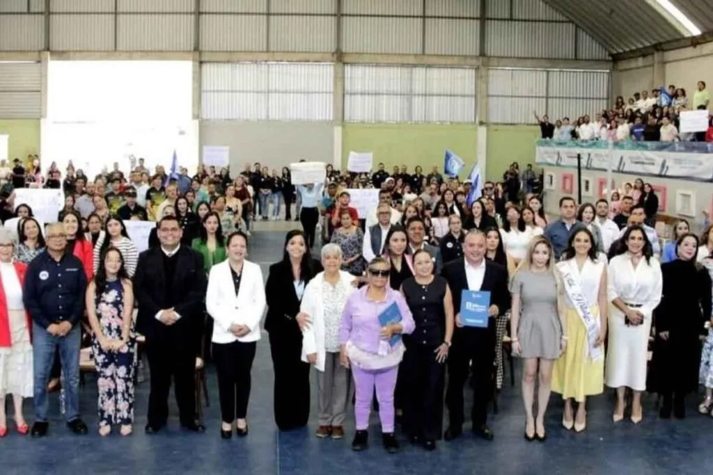 Teresita Herrera Maldonado rinde informe legislativo