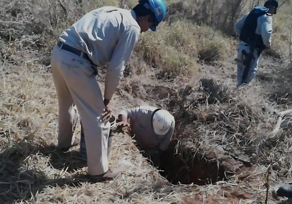 Toma clandestina de huachicol en Michoacán