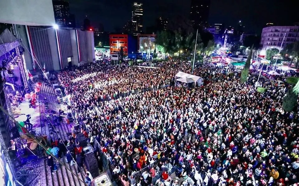 Tras explosión suspenden verbena popular de fiestas patrias en Iztapalapa