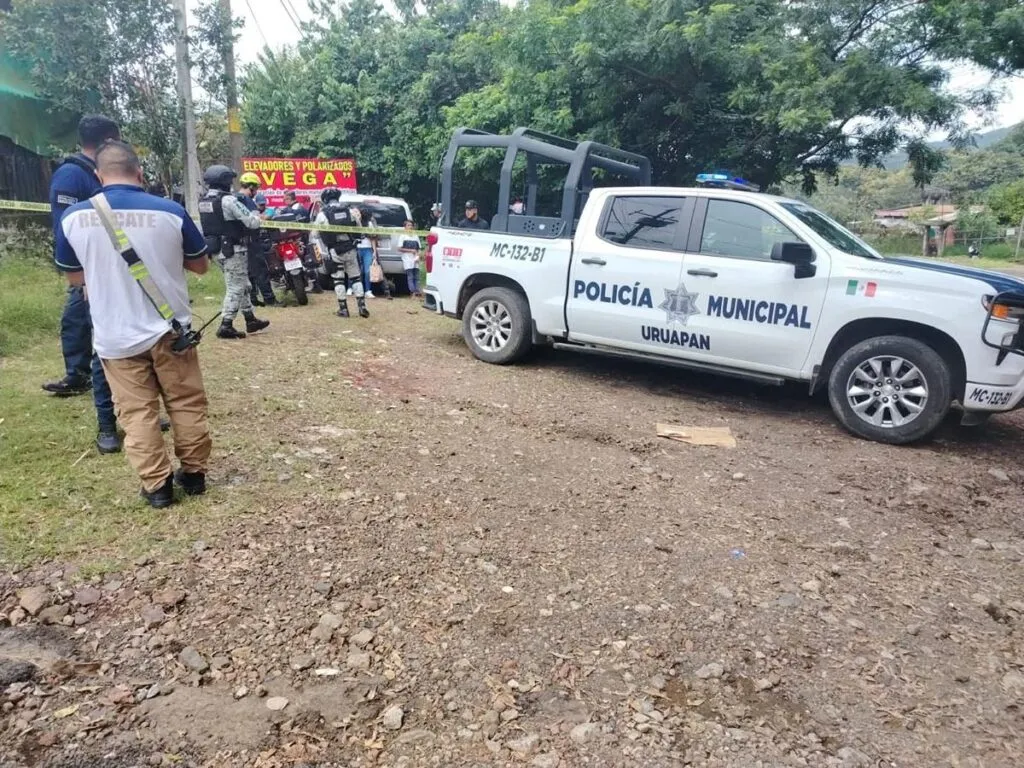 Un hombre fue asesinado a balazos al interior de un negocio en Uruapan