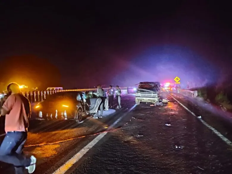 Un muerto y siete heridos, el saldo de accidente automovilístico en la Siglo XXI