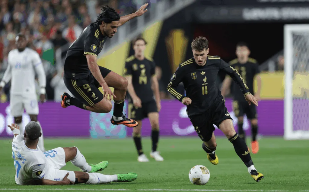 Víctimas de robo Selección Mexicana de fútbol y periodistas en Oakland