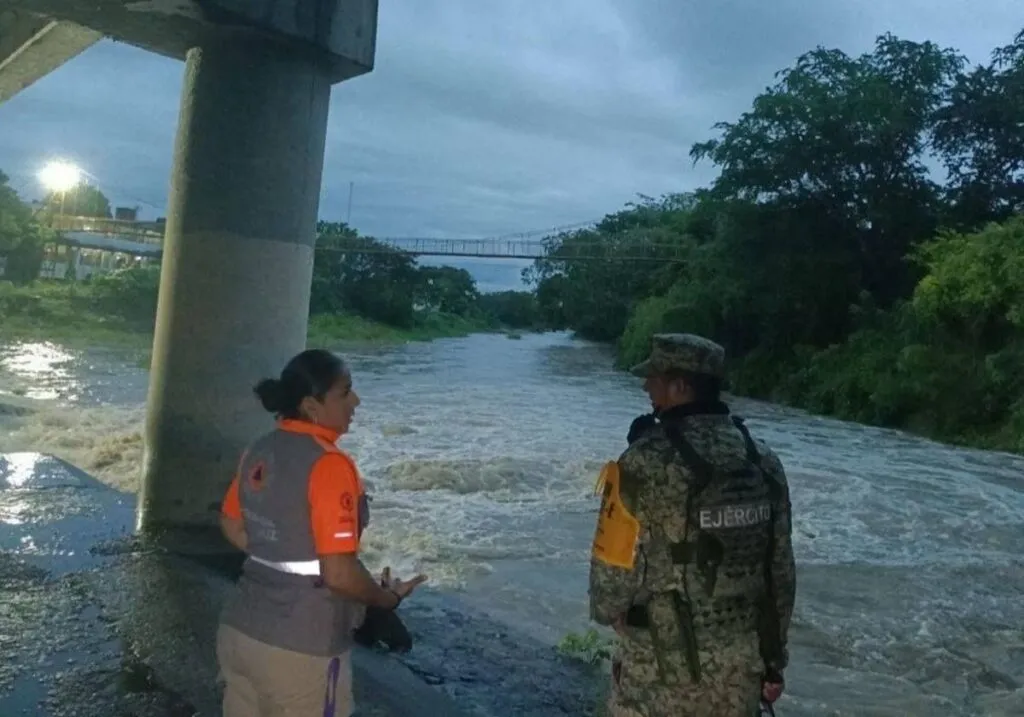 37 muertos y más de 50 mil viviendas afectadas por fuertes lluvias en México-1