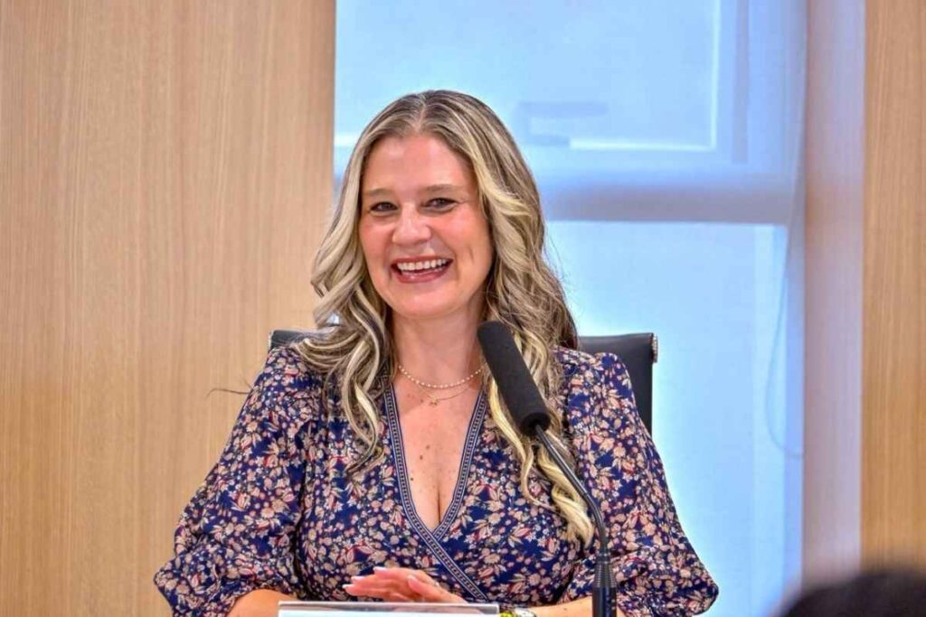 El Cabildo de Morelia aprobó nuevo crédito por 135 millones propuesto por el edil Alfonso Martínez, pese al rechazo del PRI y Morena y sin informar el destino de los recursos