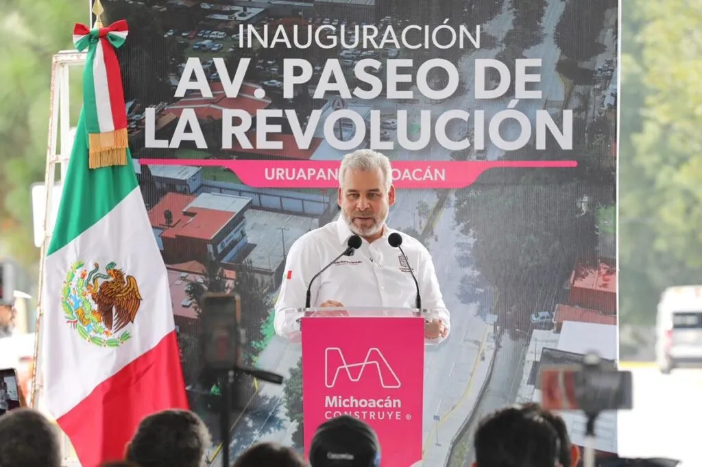 abren segunda etapa de avenida Paseo de la Revolución en Uruapan