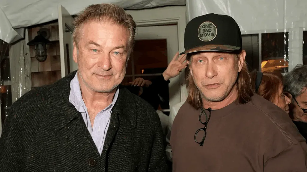 Alec Baldwin y su hermano Stephen sobreviven a accidente automovilístico en Nueva York