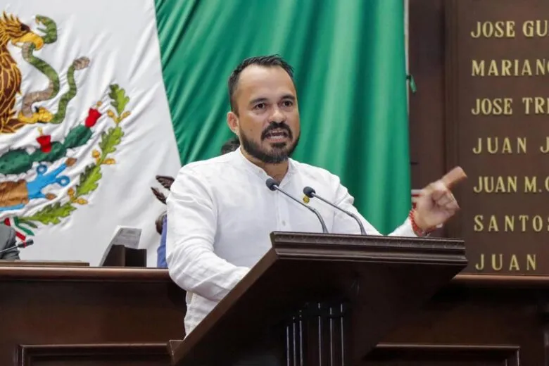 Álgida discusión en Congreso local por operativo de seguridad en sesión de Apatzingán