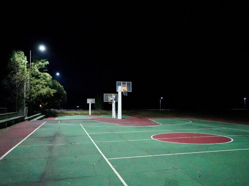 Alumbrado en cancha deportiva de La Escondida, en Zacapu, Mónica Valdez