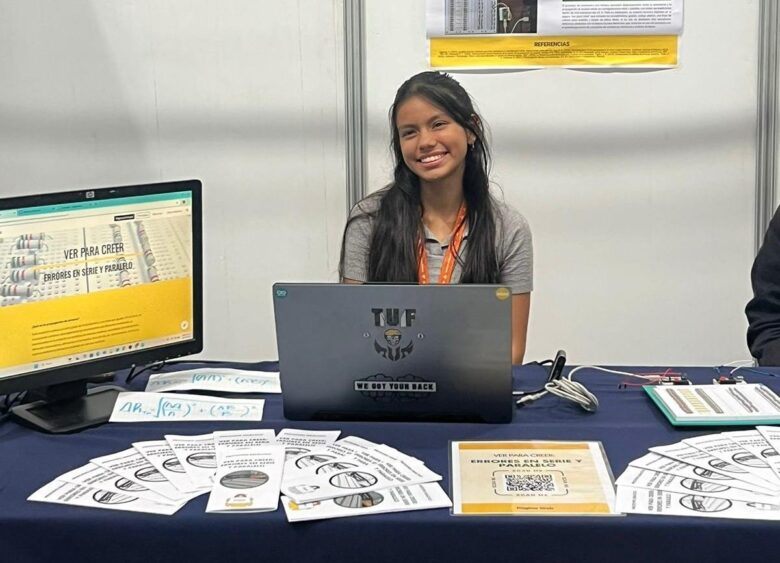 Alumna del Cecytem Guacamayas gana concurso nacional de Física