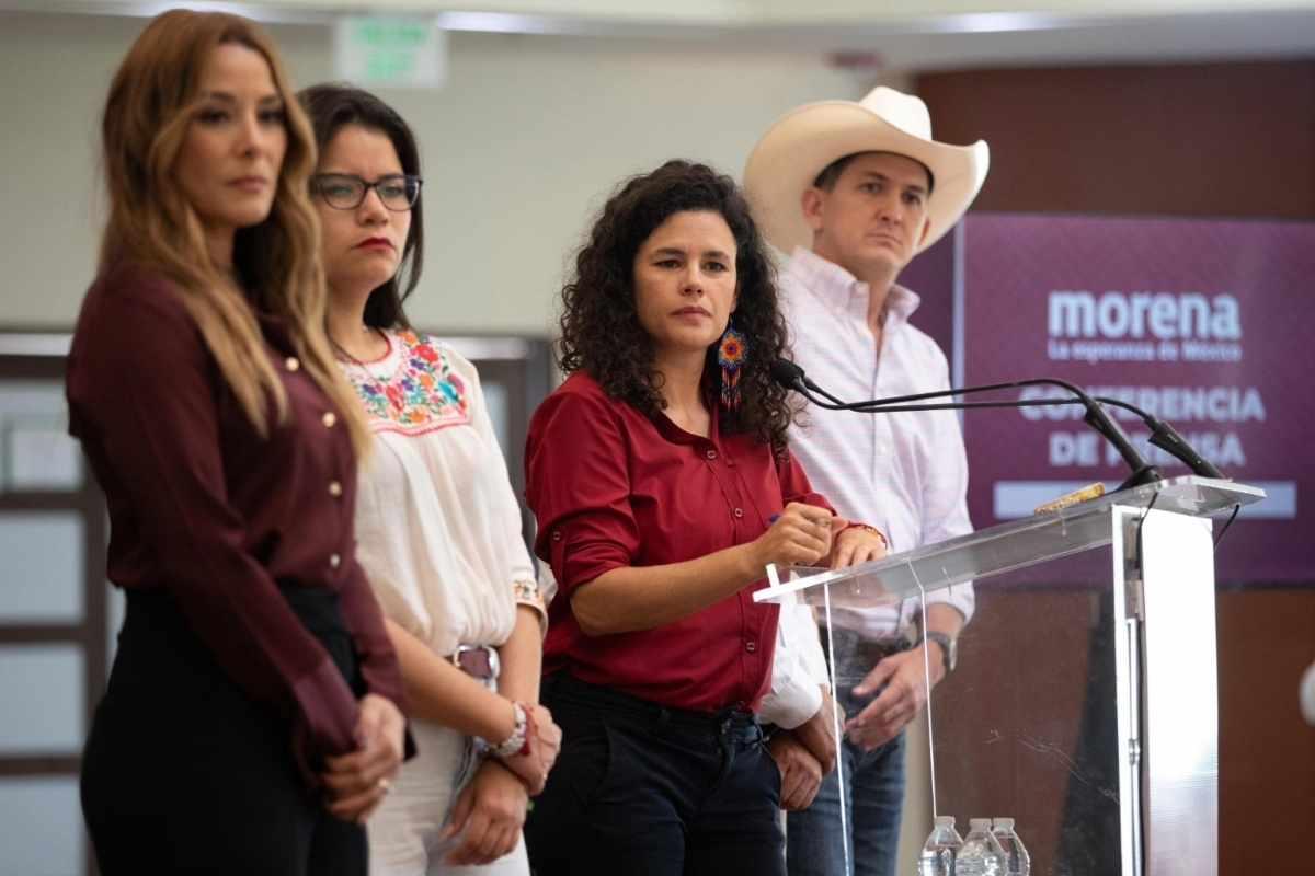 Andy López Beltrán polémica obra de arte Morena denuncia campaña política contra AMLO