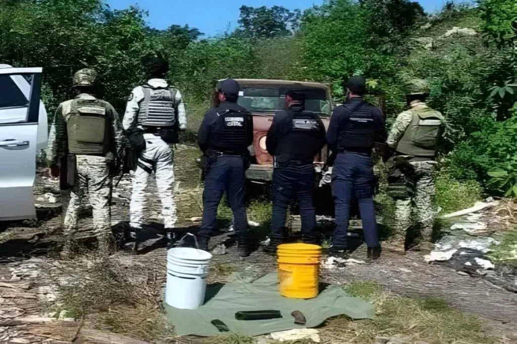 Aseguran 52 kilos de drogas en Uruapan, Michoacán