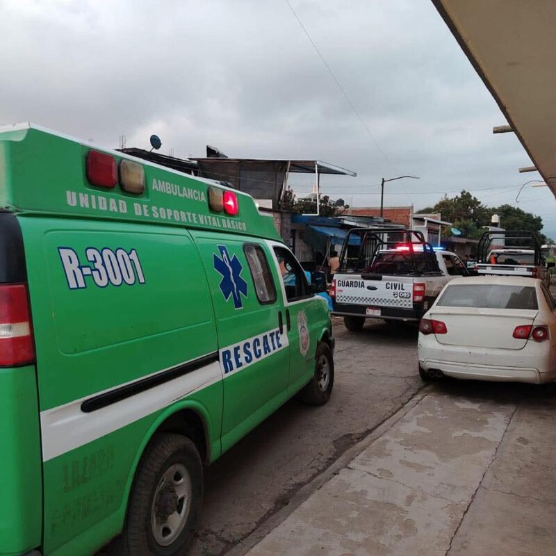 De diez balazos asesinan a panadero en su negocio en Uruapan, Michoacán