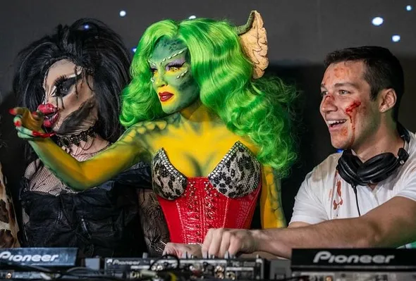 Belinda deslumbra en Beliween 2025 homenajeando a Greta