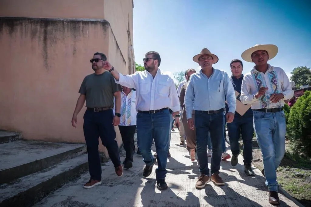 Carreteras libres para recibir a turistas en Noche de Muertos en Michoacán