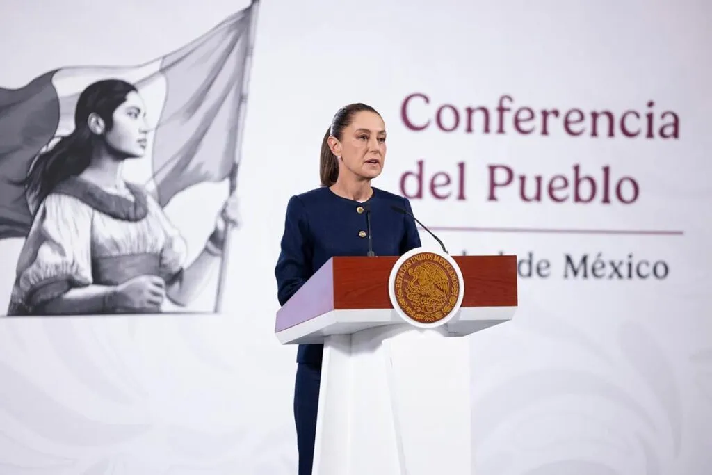 Claudia Sheinbaum negó haber condicionado el voto durante su visita a damnificados por inundaciones en Hidalgo