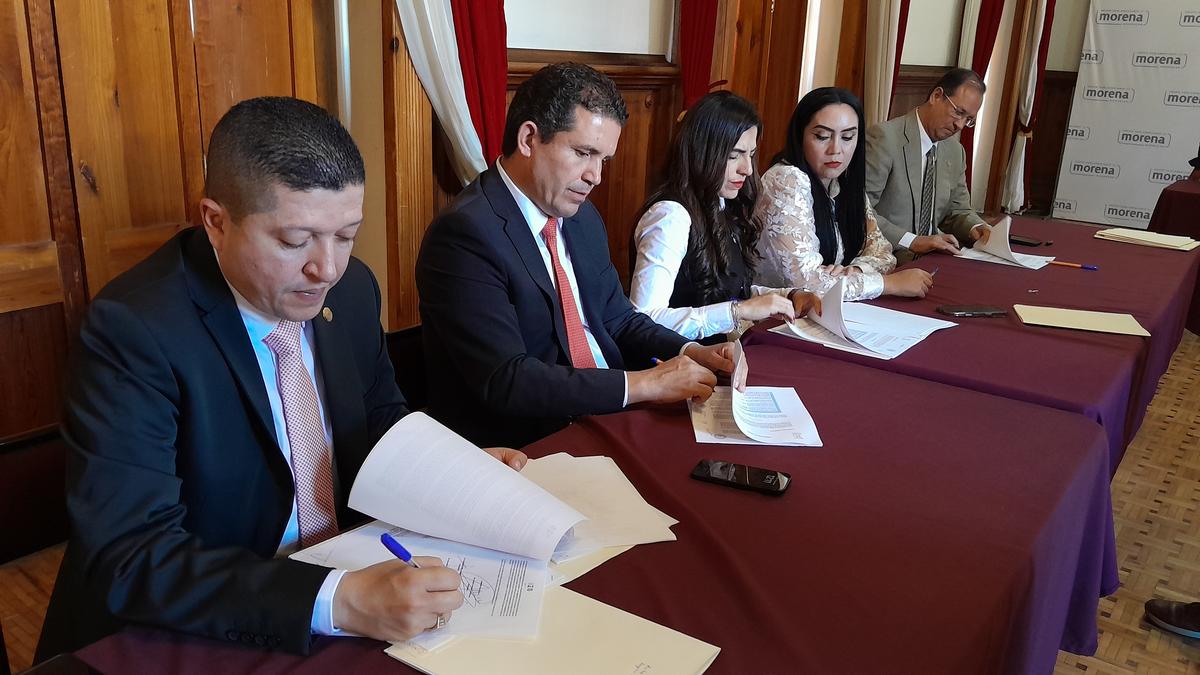 Comisión de Justicia se puso las pilas, firmó dictámenes sobre 30 iniciativas