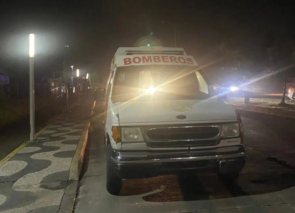 Conductor pierde la vida al derrapar motocicleta en la Zitácuaro-Toluca