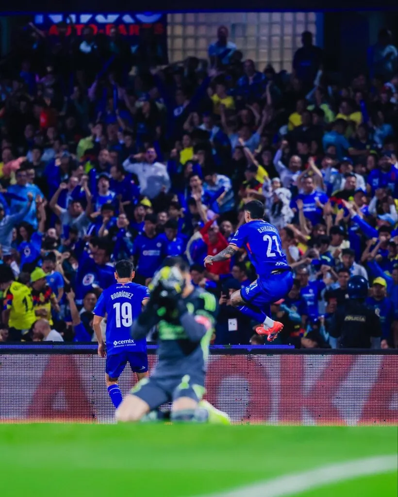 Cruz Azul mantiene su invicto en casa