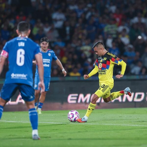 Cruz Azul gana el Clásico Joven ante el América y sigue invicto en casa
