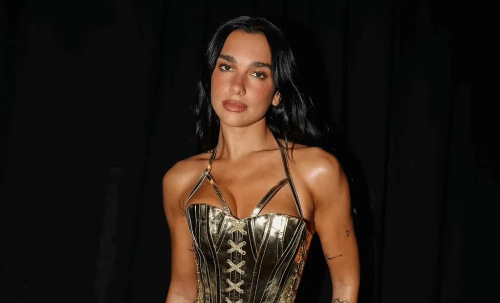 Dua Lipa sorprende al saludar completamente en español y promete una noche inolvidable en Perú-1