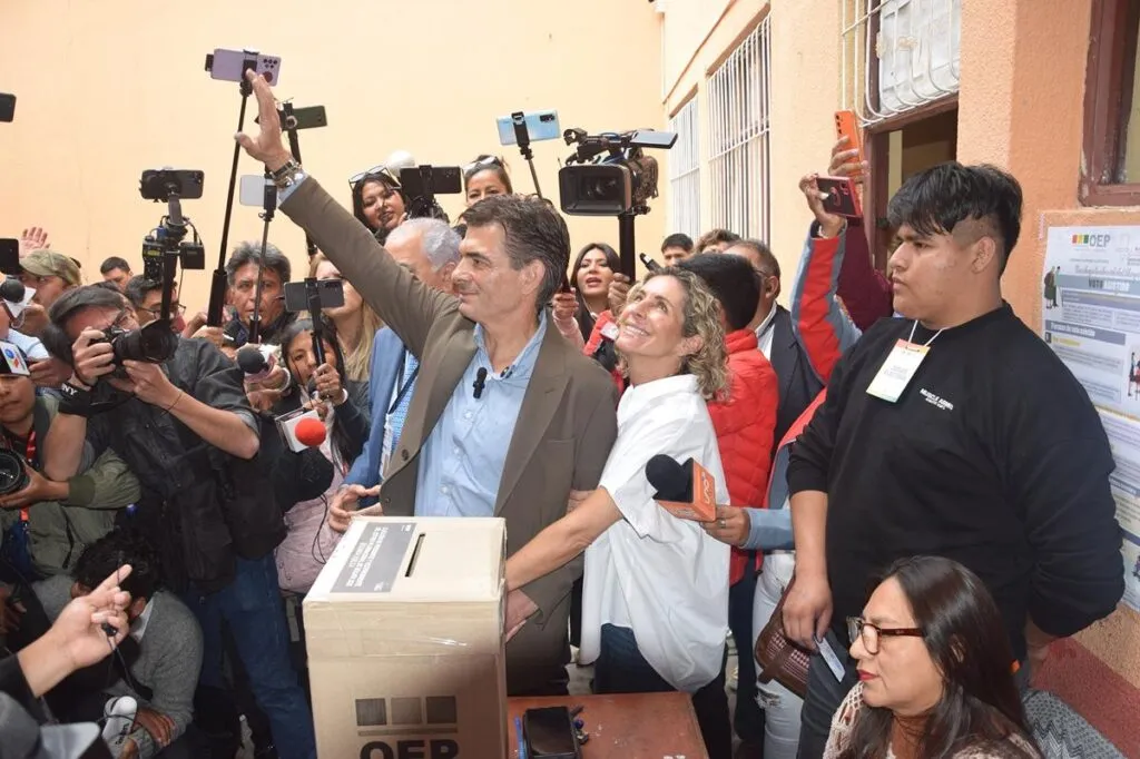 El opositor centrista Rodrigo Paz Pereira gana la segunda vuelta de las presidenciales en Bolivia