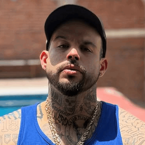 Emiliano Aguilar denuncia maltrato en los Latin Billboard