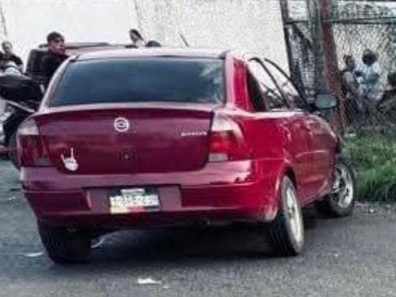 En aparatoso accidente motociclista pierde una pierna y muere mientras recibía atención médica