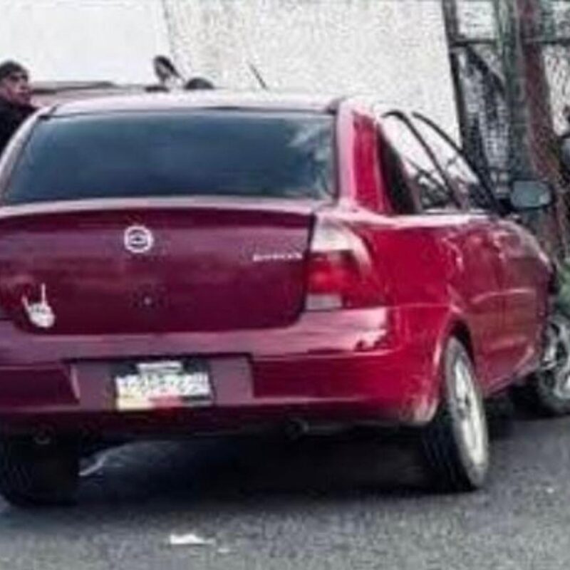 En aparatoso accidente motociclista pierde una pierna y muere mientras recibía atención médica