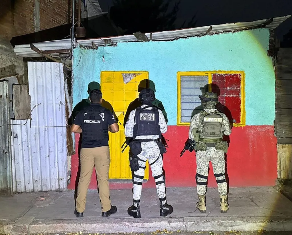 En cateo realizado en Morelia, asegura FGE 950 dosis de metanfetamina