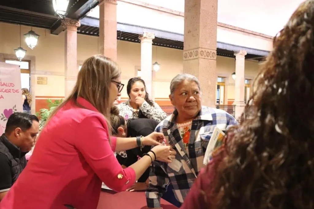 En Congreso de Michoacán realizan curso-taller de autoexploración