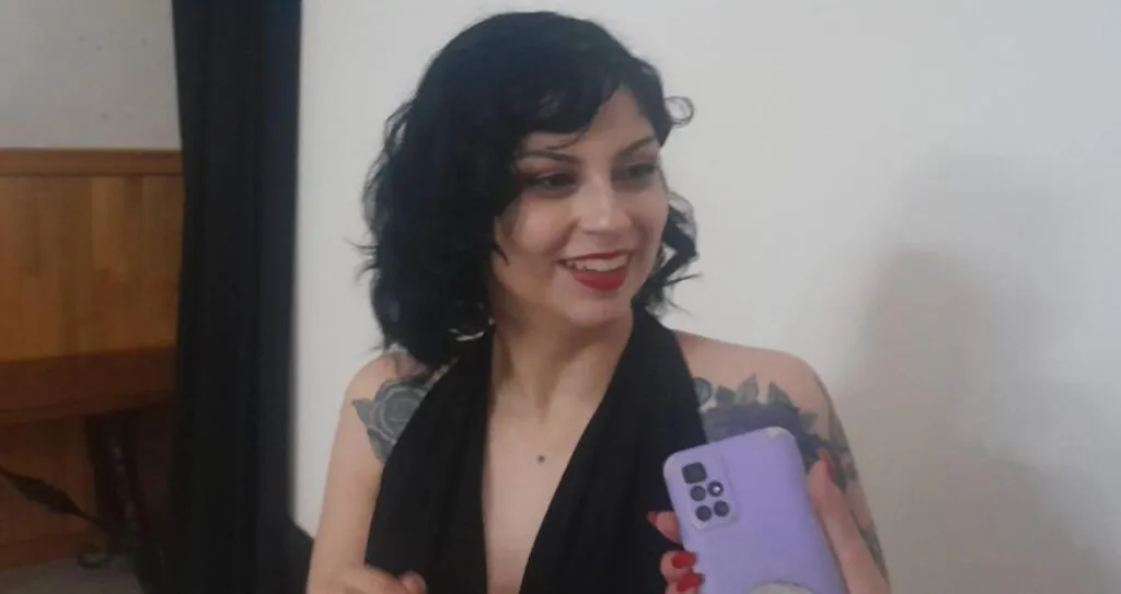 Entre el arte y la supervivencia; la vida multifacética de Pao Stump-1