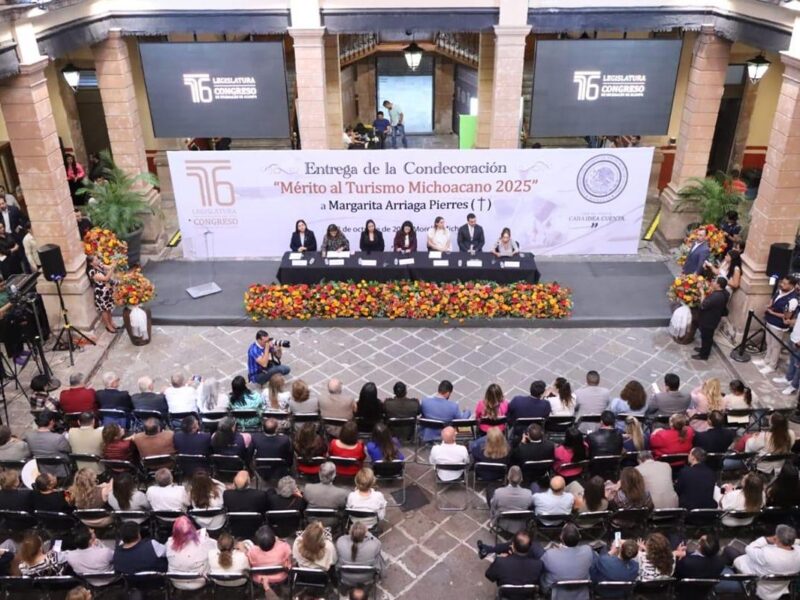 Entrega Congreso del Estado Condecoración “Mérito al Turismo Michoacano 2025” a Margarita Arriaga Pierres