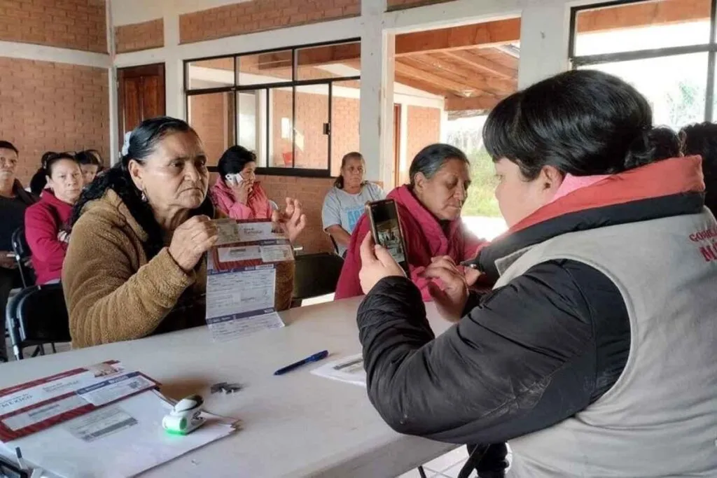 Entrega de tarjetas Pensión Mujeres Bienestar Michoacán 1