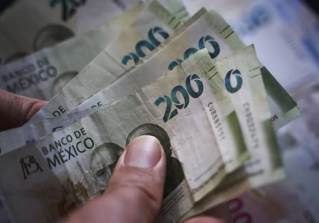 Está próximo el pago del aguinaldo ¿Cuánto puede quitarte el SAT?