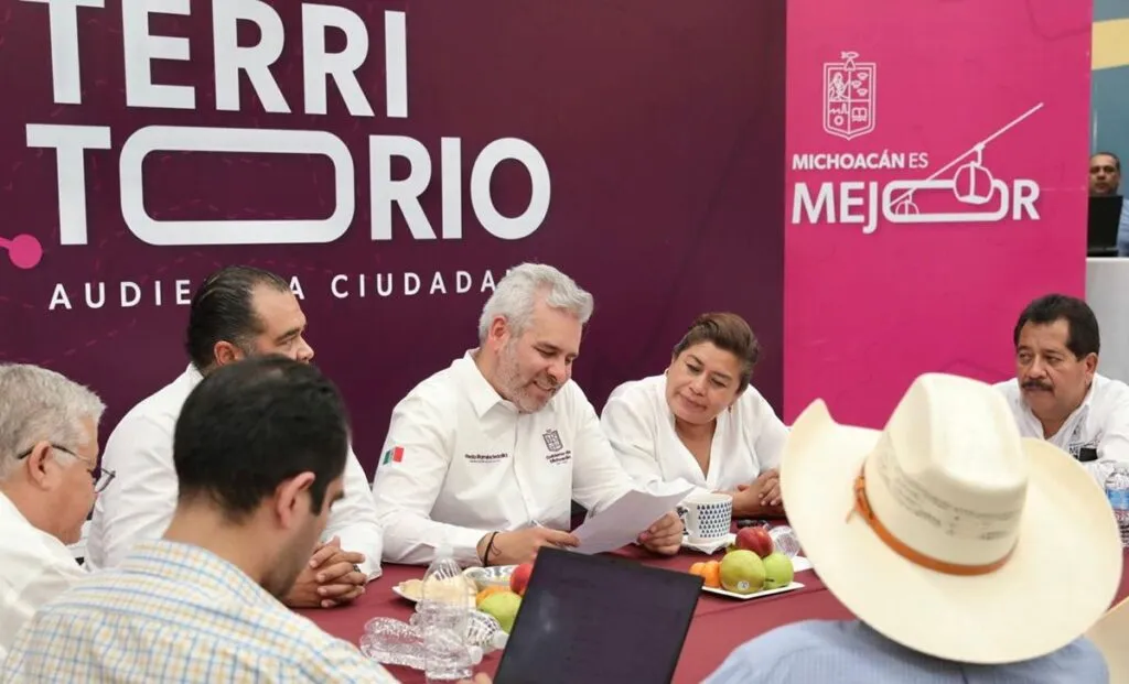 Este viernes, mesa de trabajo entre productores michoacanos de maíz y autoridades federales-1