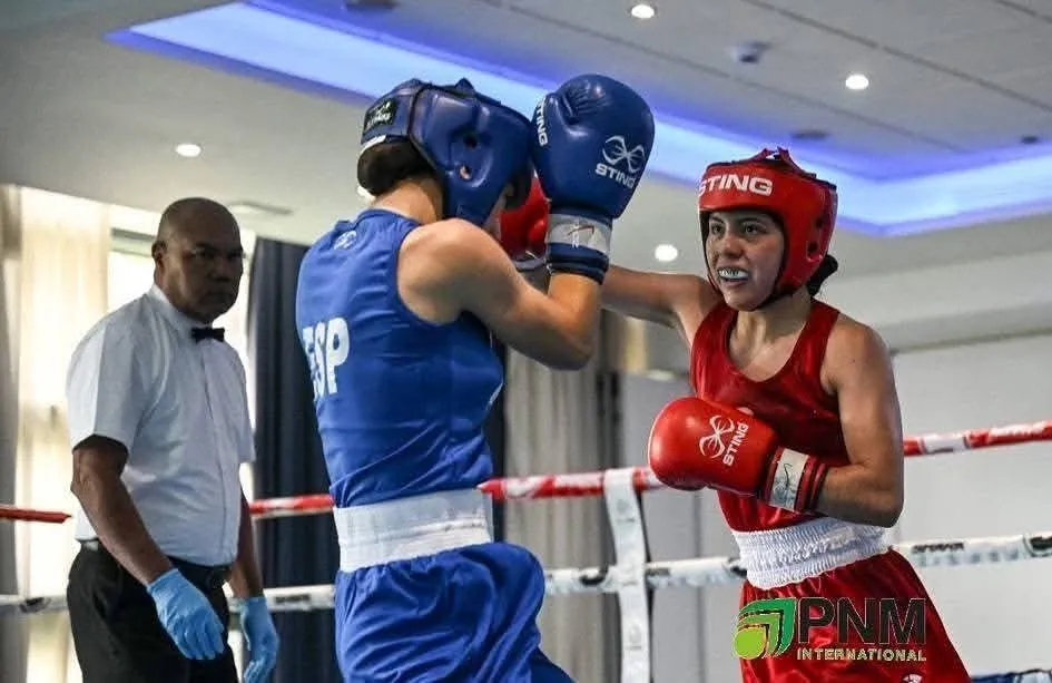 Evelyn Ramírez alumna de Cecytem gana plata en torneo de boxeo en España-3