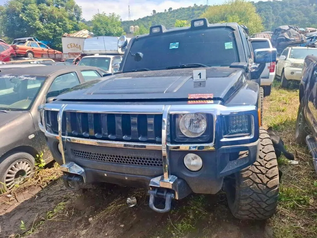 FGE Michoacán aseguró Hummer robada violencia en cateo Zinapécuaro; la unidad fue localizada en La Presa de Bocaneo 1