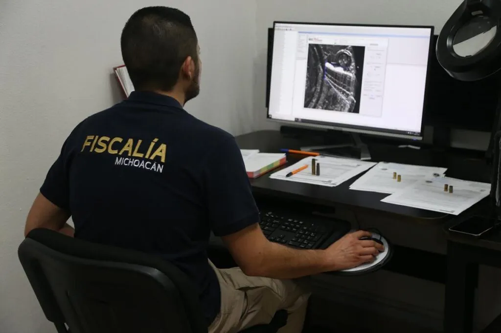 FGE Michoacán personal en operación