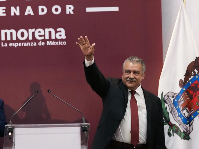 Frente a desdén bedollista muestra músculo Morón en Informe Legislativo