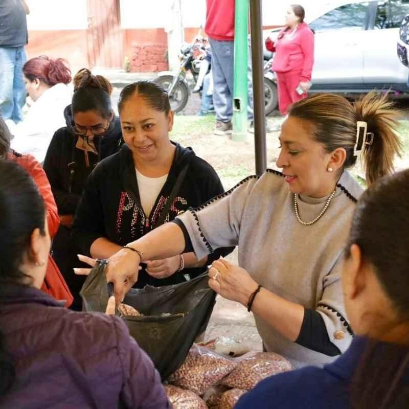 Gobierno de Quiroga refuerza apoyo a familias con productos básicos a bajo costo