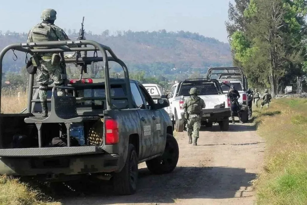 Hallan tres hombres asesinados en un terreno de Villafuerte, Jacona-1